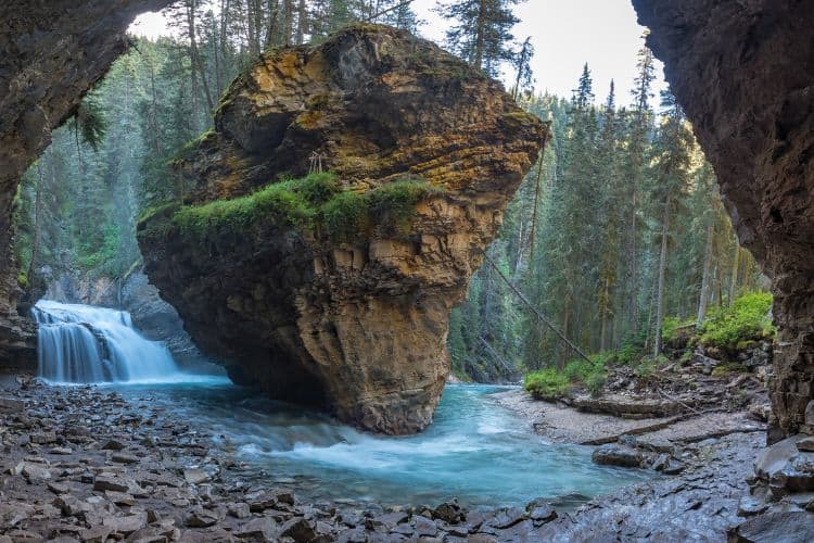 Johnston Canyon Trail