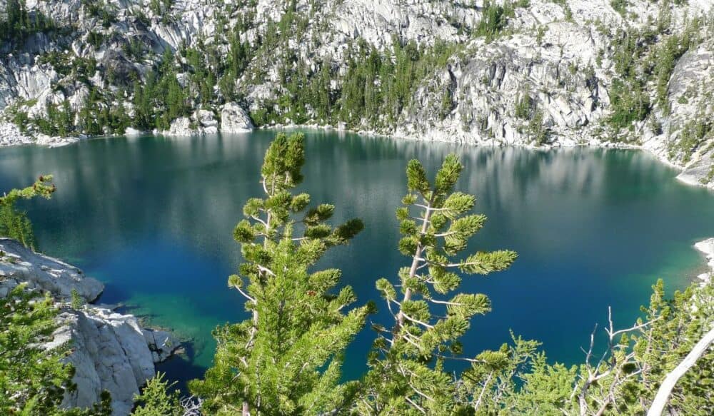 Enchantment Lakes via Snow Lakes Trail