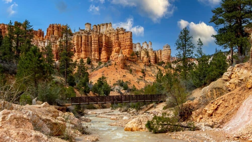 Mossy Cave Trail - South Utah Hikes