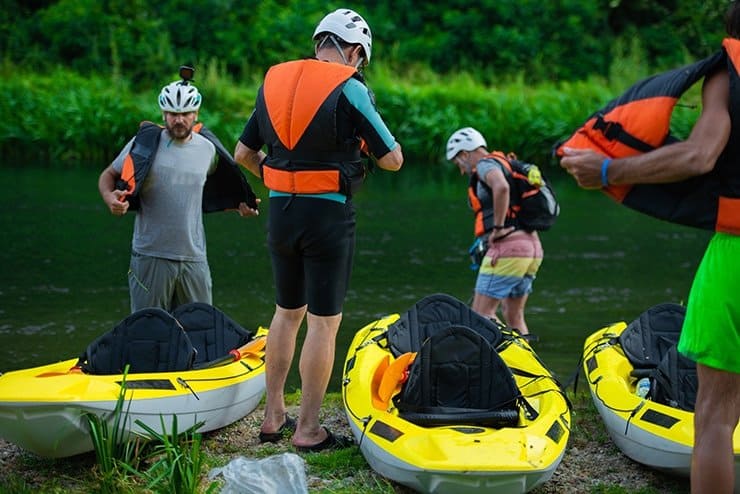 kayak-safety-featured